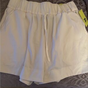 Casual White Elastic-Waist Skort with Drawstring